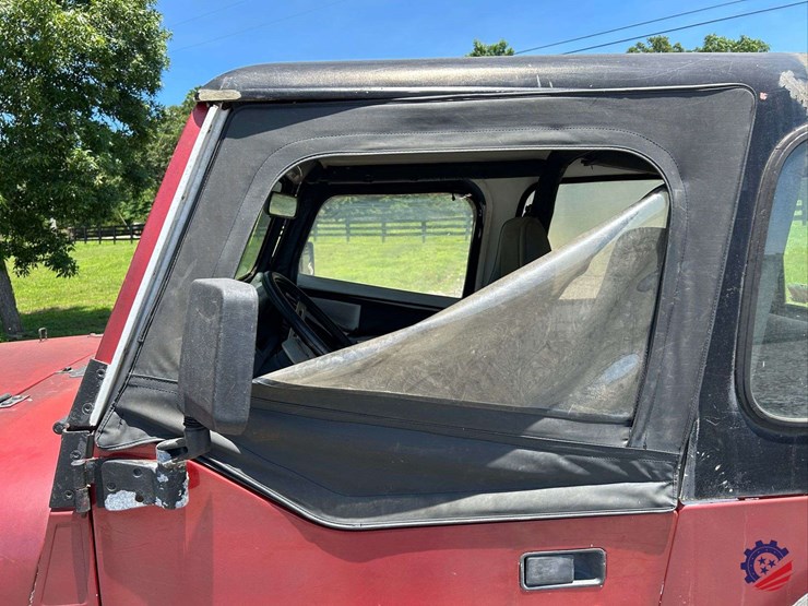 1994-jeep-wrangler-image-21