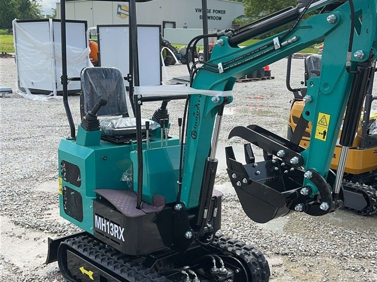 cfg-industrial-mh13rx-mini-excavator-image-15