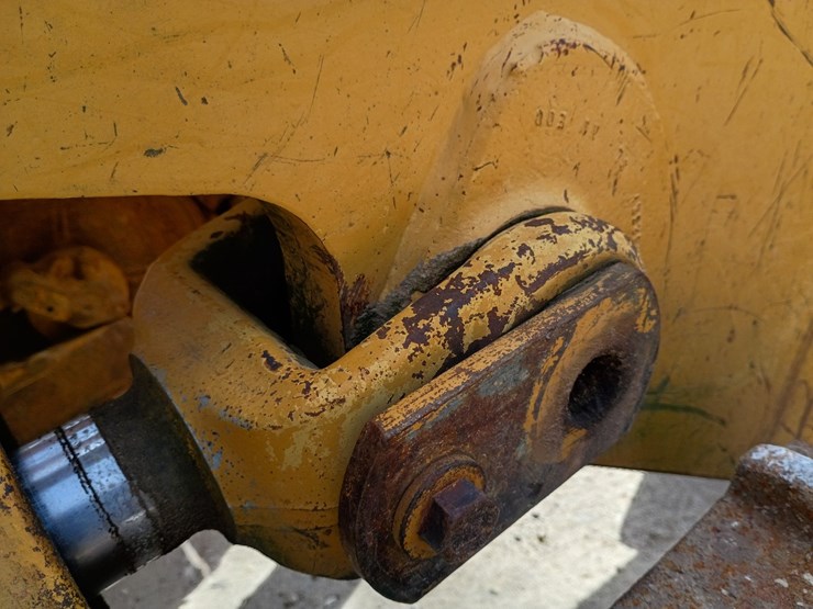 caterpillar-963b-image-81