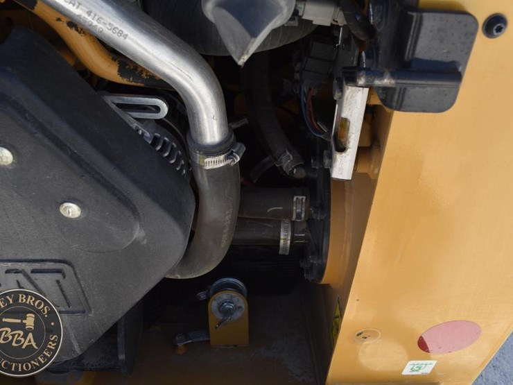 2024-caterpillar-226d3-image-33