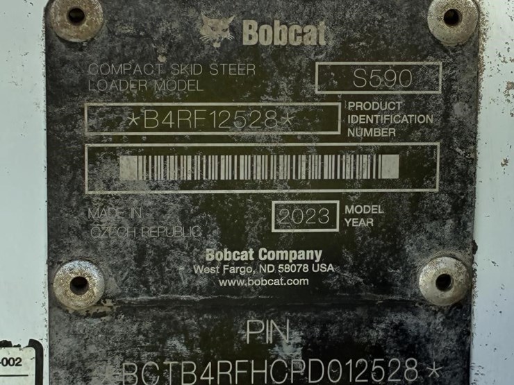 2023-bobcat-s590-image-29