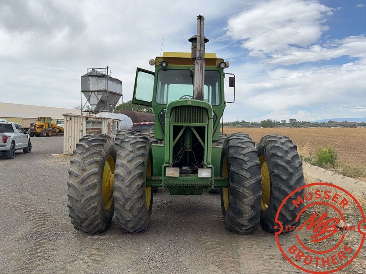1975-john-deere-7020-image-2