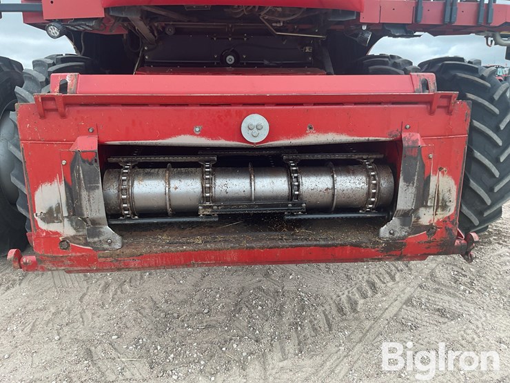 2011-case-ih-8120-image-9