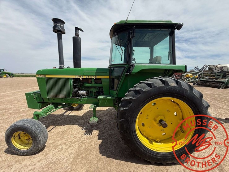 1977-john-deere-4430-image-4