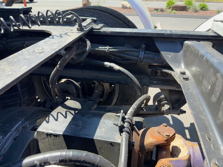 2011-western-star-4900sa-image-15