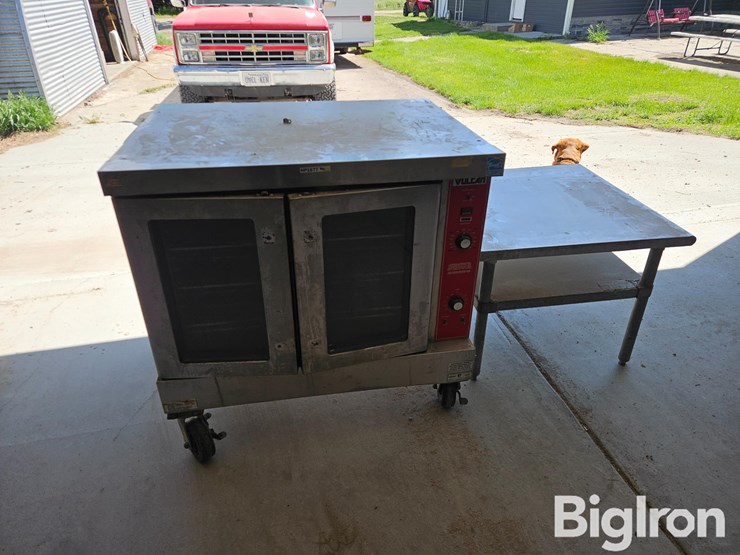 vulcan-convection-oven-w/stainless-steel-table-image-1