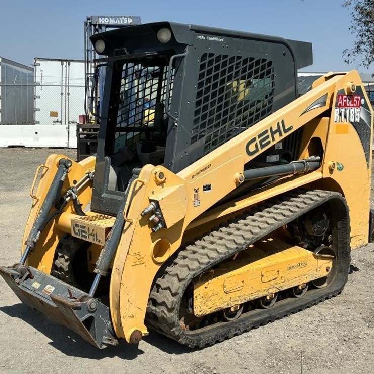 2018 GEHL RT185