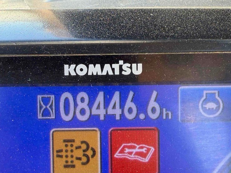 komatsu-pc210-lc-image-22
