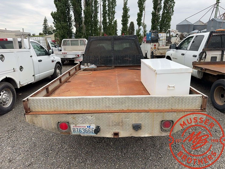 2000-chevrolet-k3500-image-14