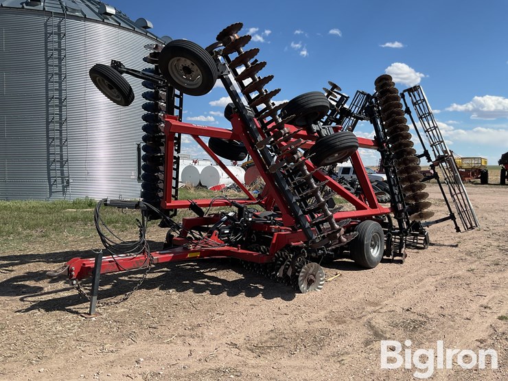 case-ih-330-image-1