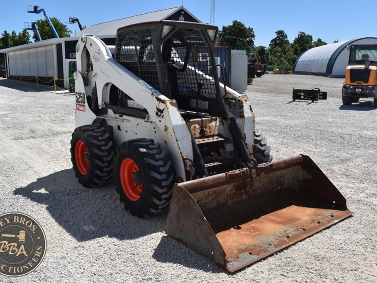 2007-bobcat-s250-image-8