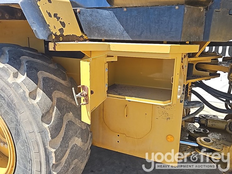 2012-caterpillar-930k-image-29