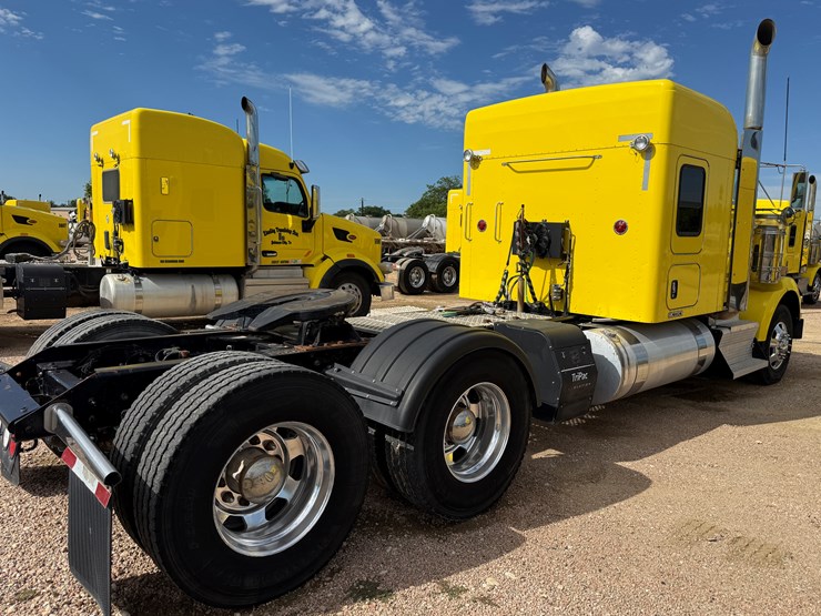 2014-kenworth-t800-image-5