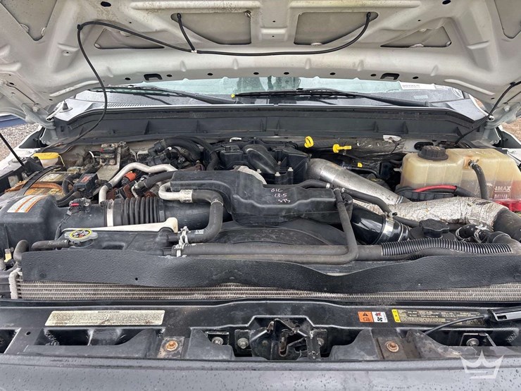 2015-ford-f550-image-14