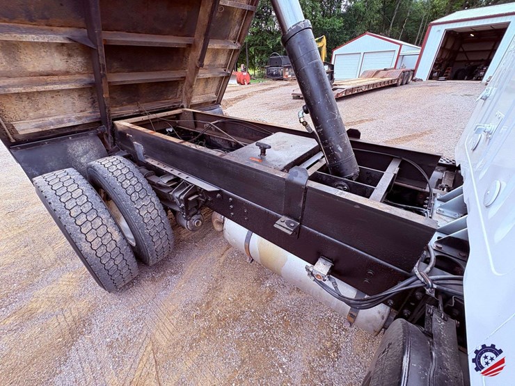 1994-international-8100-image-67