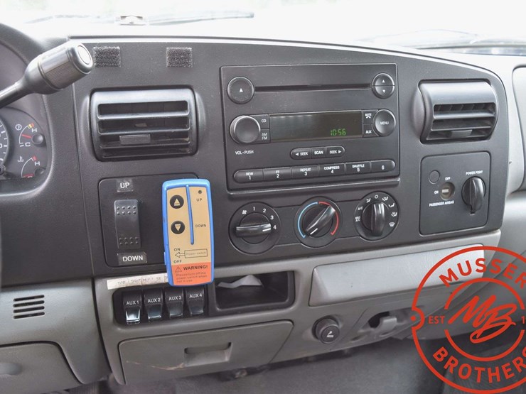 2006-ford-f350-image-35