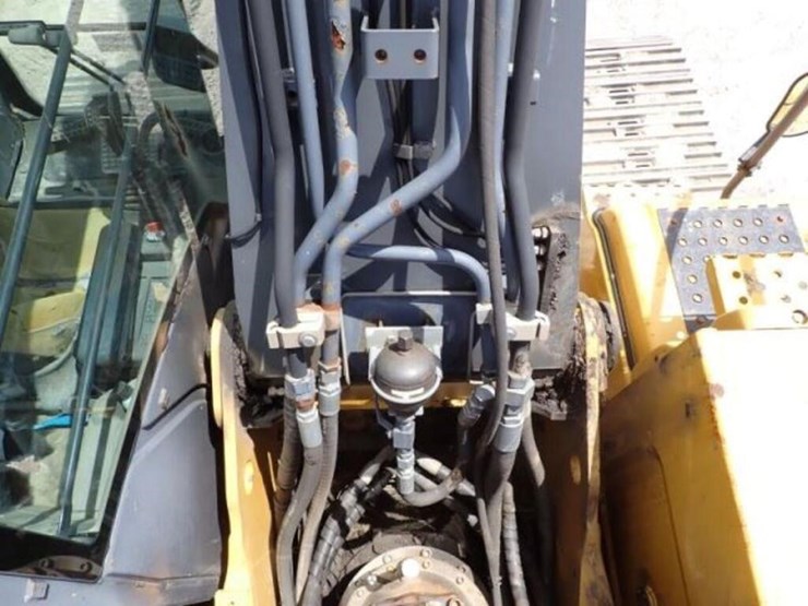 2009-deere-270d-lc-image-73