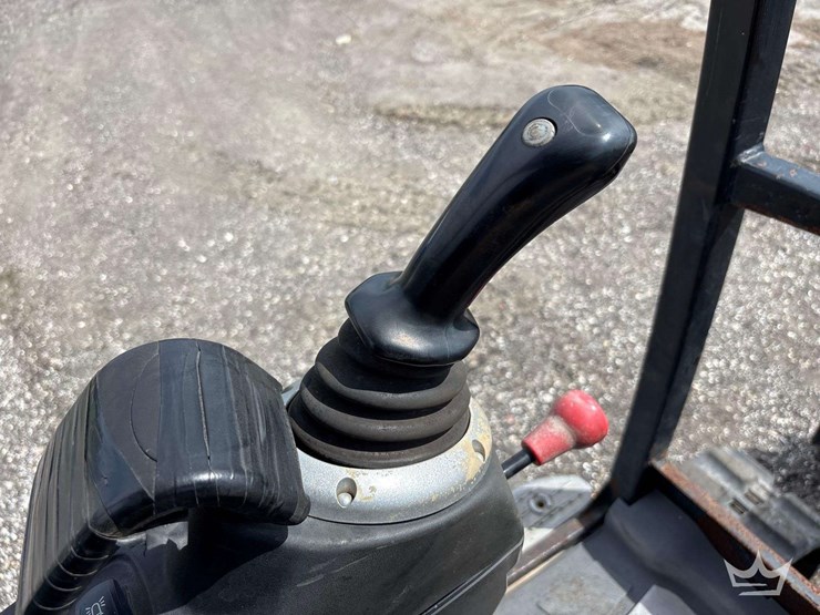 2019-jcb-8029cts-image-28