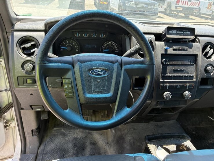 2013-ford-f150-xl-image-13