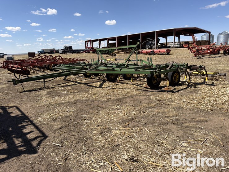 john-deere-36-image-1