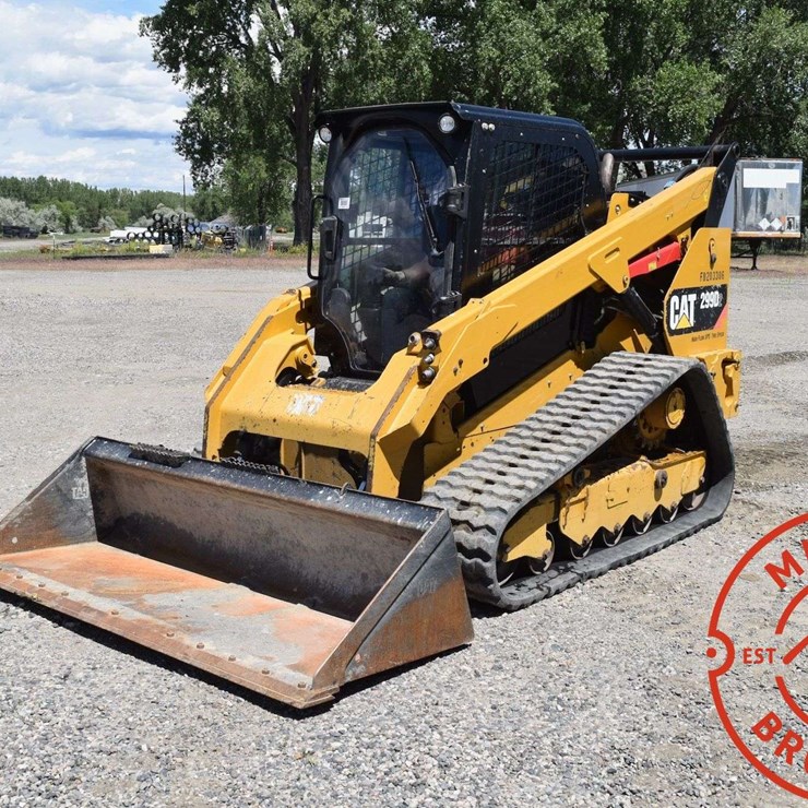 2017 CATERPILLAR D2