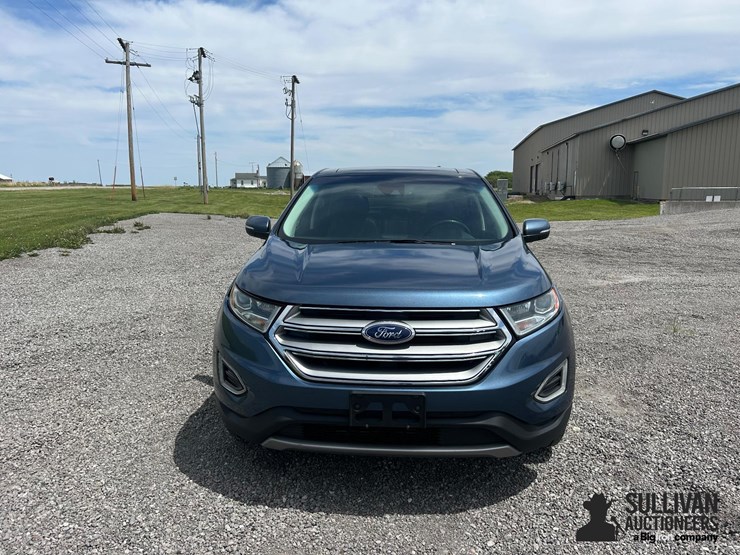 2018-ford-edge-titanium-image-2