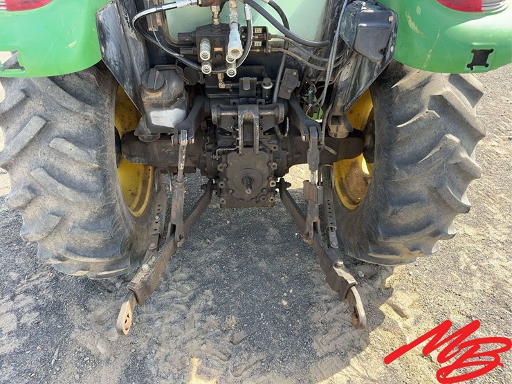 2003-john-deere-5520-image-13