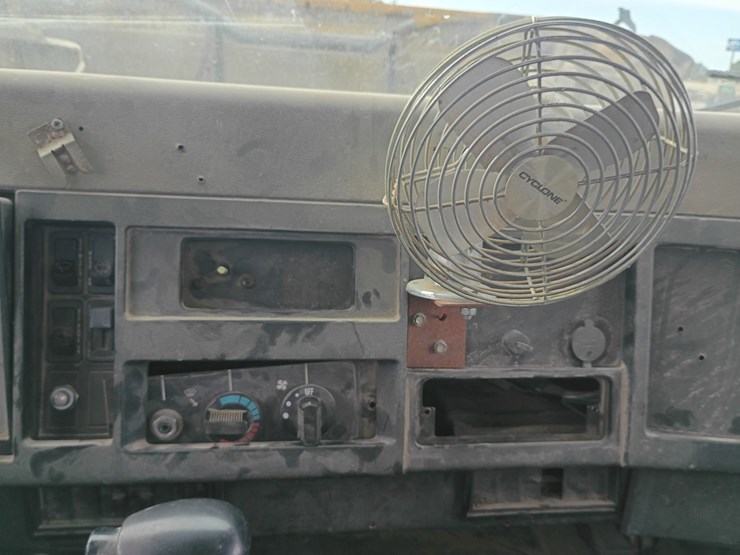 1993-international-4700-image-43