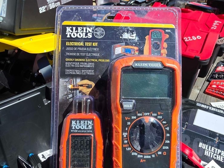 2204---box-of-miscellaneous-tools-image-6