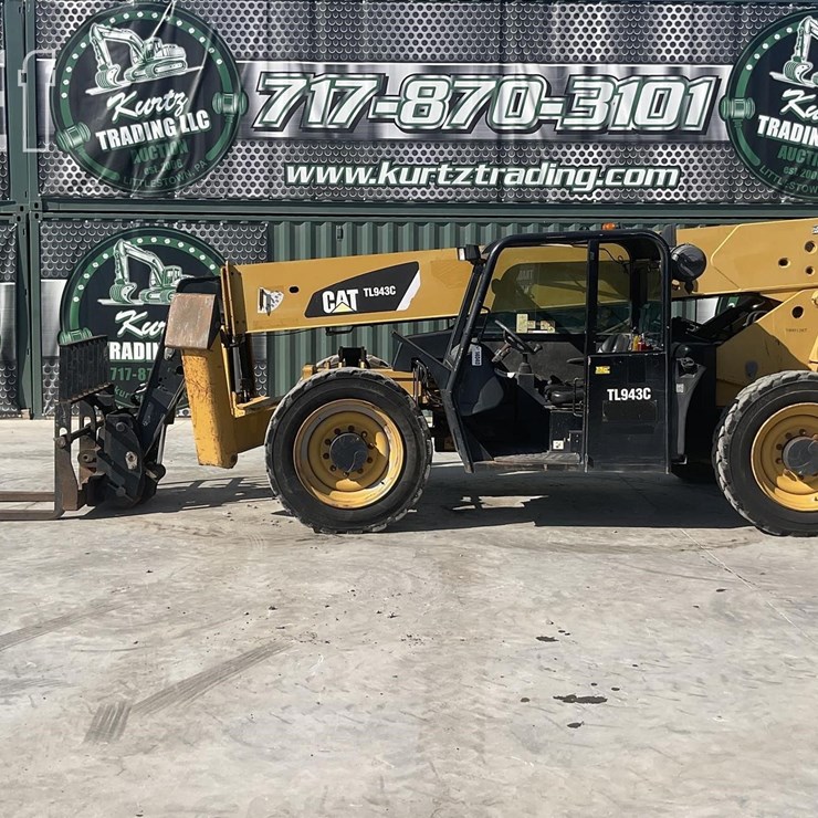 2014 CATERPILLAR TL943C