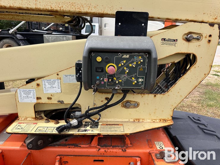 2012-jlg-t500j-image-9