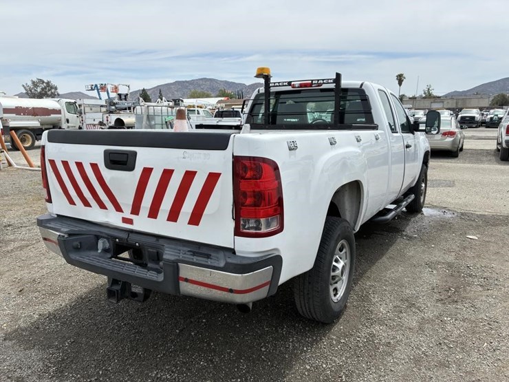 2012-gmc-2500hd-image-3
