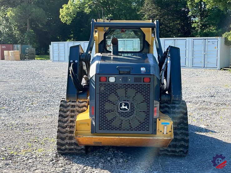 2020-deere-331g-image-25