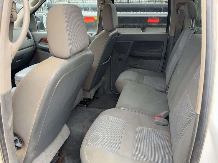 2006-dodge-ram-3500-image-25