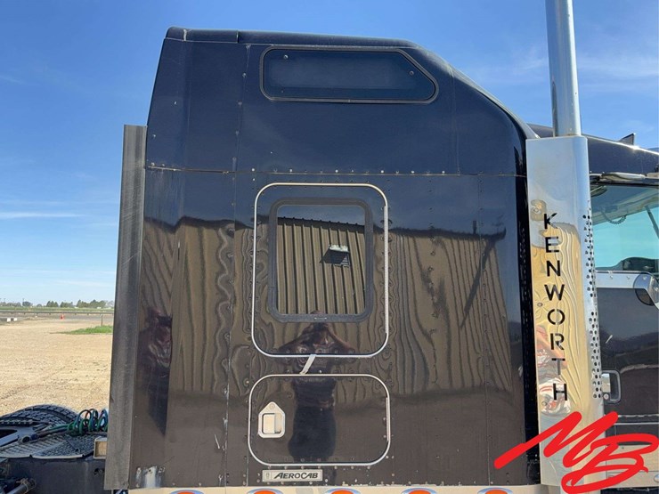2005-kenworth-w900-image-58