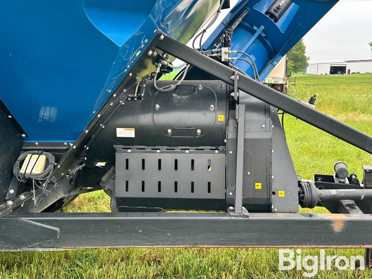 2013-kinze-1100-image-18