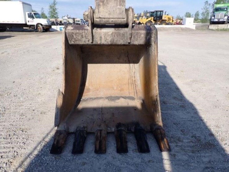 2009-deere-270d-lc-image-21
