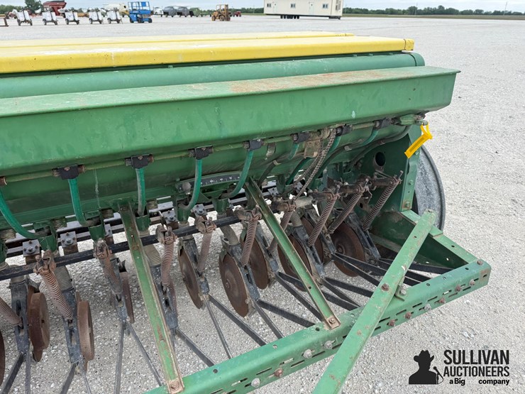 john-deere-8300-image-14