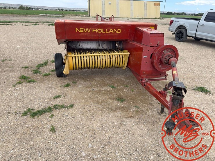 new-holland-276-image-1