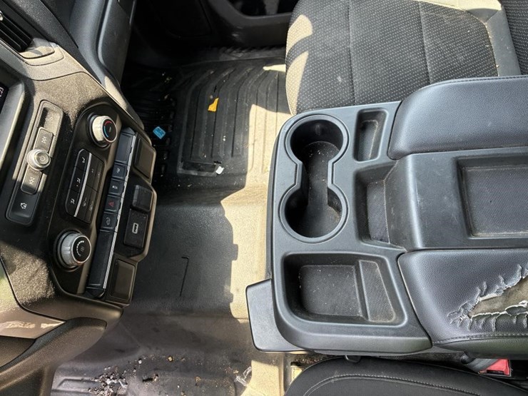 2020-chevrolet-1500-image-15