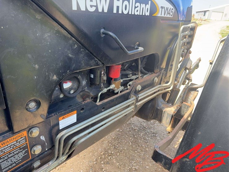 new-holland-tv145-image-21