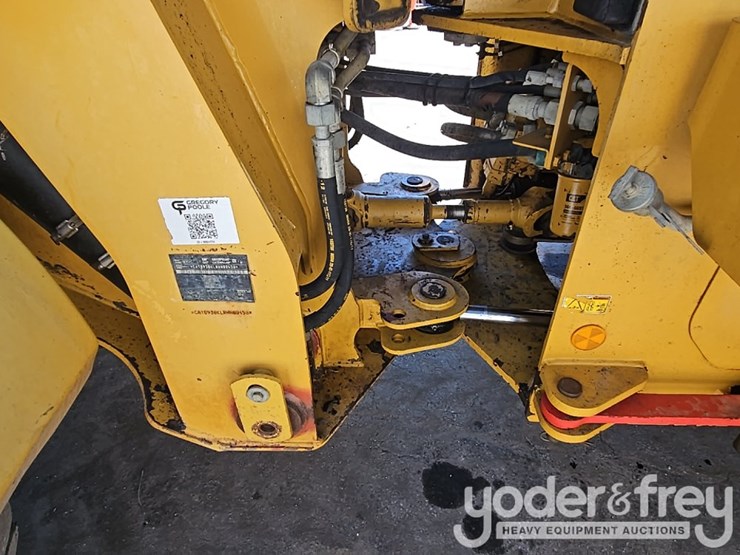 2012-caterpillar-930k-image-20