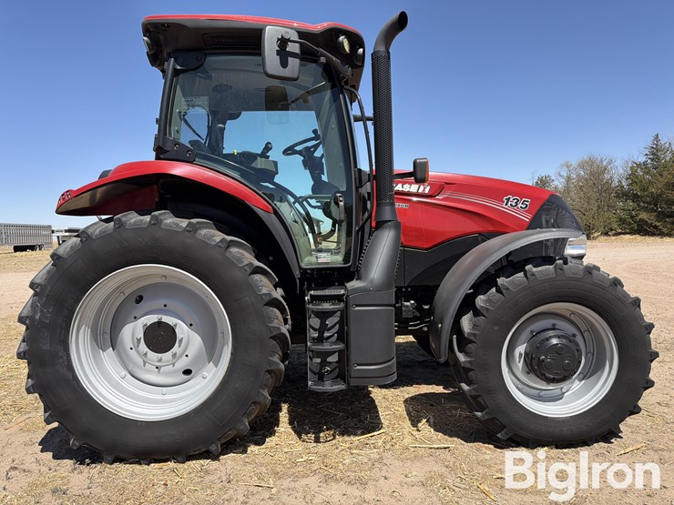 2016-case-ih-maxxum-135-image-8