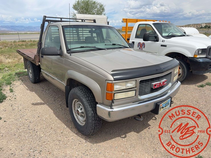 1999-gmc-2500-image-3