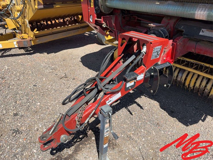 new-holland-br7090-image-21