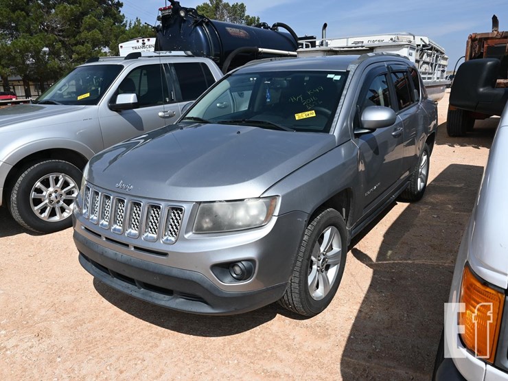 2016-jeep-cherokee-image-2