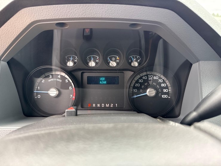 2016-ford-f350-image-21