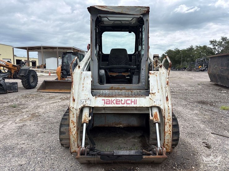 2009-takeuchi-tl250-image-39