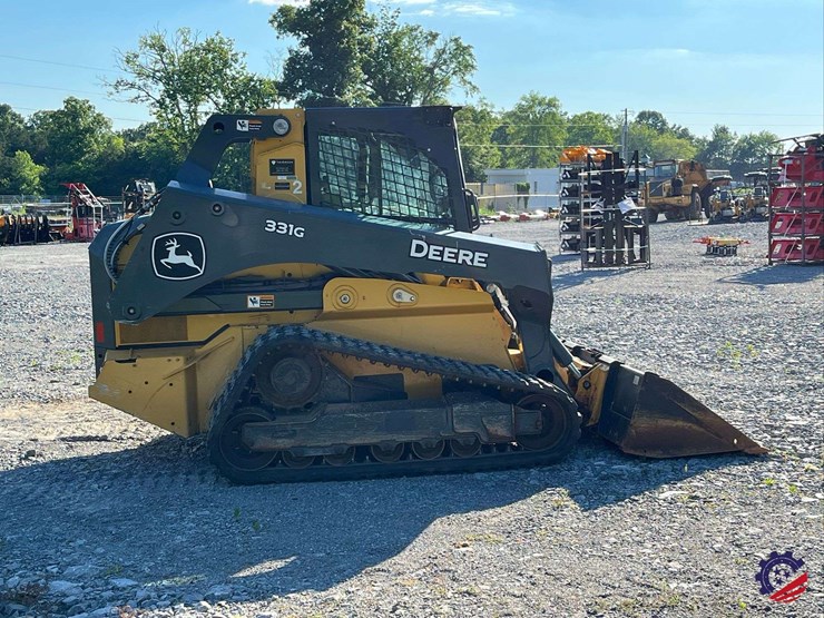 2020-deere-331g-image-5