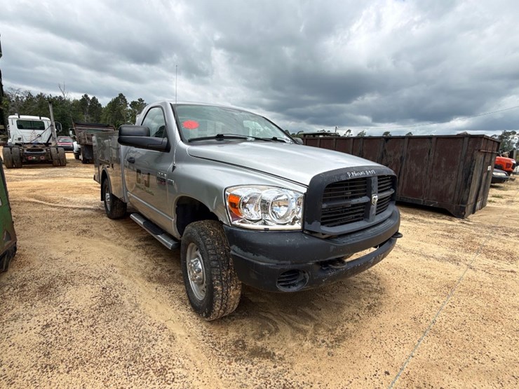 2009-dodge-ram-2500-image-1